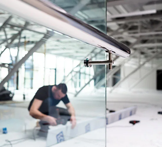Edgewater, FL highly skilled glass repair technicians